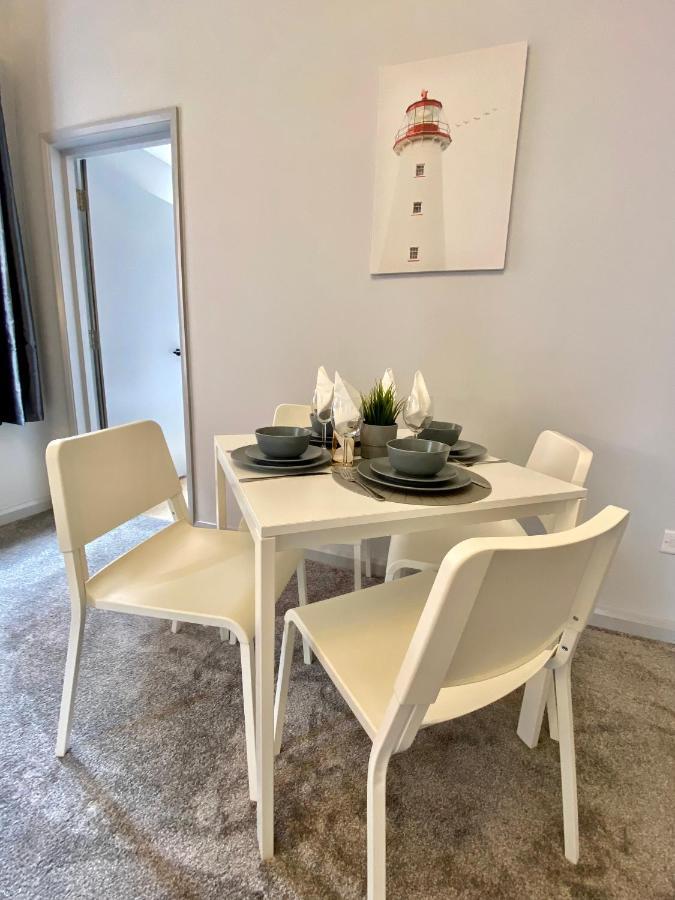 Beautiful Apartment - 5 Minute Walk To The Best Beach! - Great Location - Parking - Fast Wifi - Smart Tv - Newly Decorated - Sleeps Up To 4! Close To Bournemouth & Poole Town Centre Exterior foto